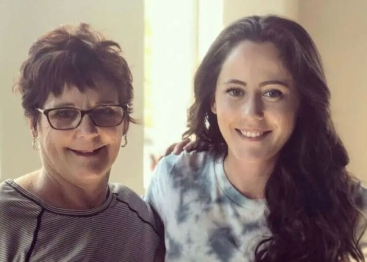 Teen Mom star rushed to hospital after suffering a stroke - Celebrity News - Entertainment