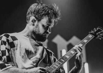 TDWP guitarist