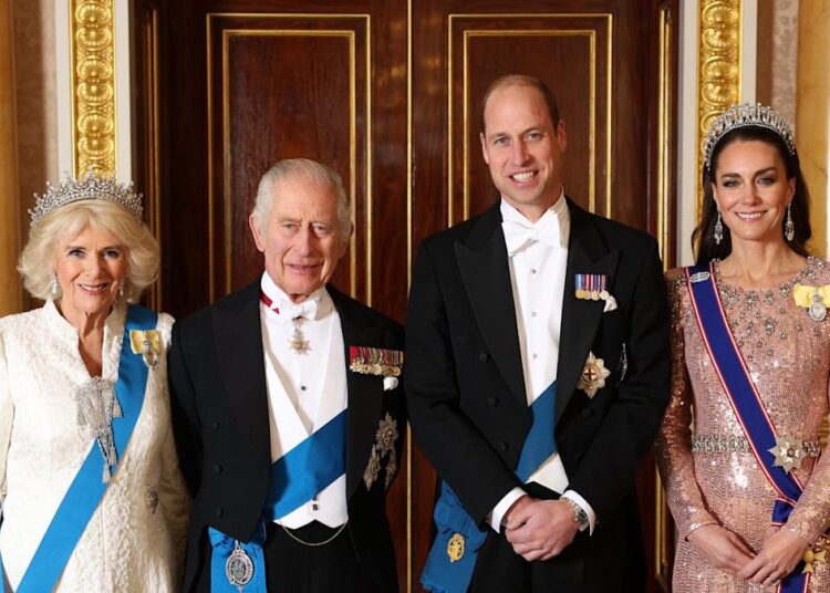 The Royal Family's "Secret Tunnel" Was Revealed and Palace Courtiers Are "Livid"