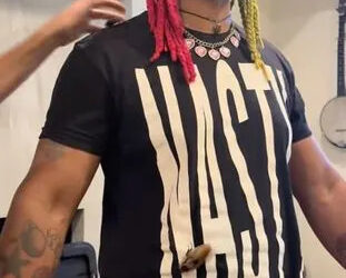 Ka5sh Ka5sh with the bugs on him