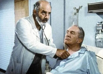 Trapper John checks a patient in "Trapper John, M.D." (1979-1986)