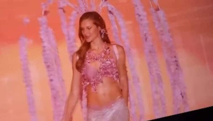 victorias-secret-2025-toxic-hindi-mashup Victoria’s Secret Fashion Show 2025 Features Viral Mashup Of Britney Spears’ Toxic And Hindi Classic