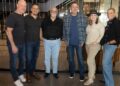 Vince Gill Signs 'Lifetime' Record Deal With MCA