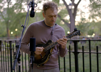 Watch: Chris Thile Shares New Music From Upcoming Album 'Bach: Sonatas and Partitas, Vol. 2'