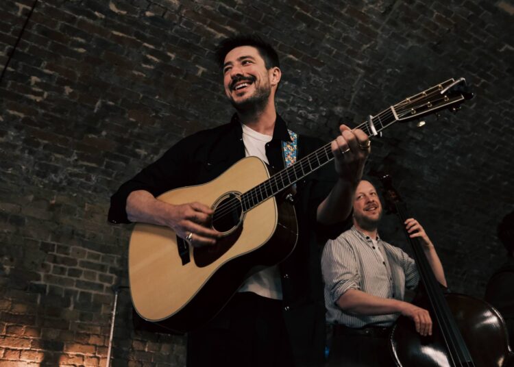 Watch Mumford & Sons cover Gracie Abrams and play new Hozier collab 'Rubber Band Man' in the Radio 1 Live Lounge