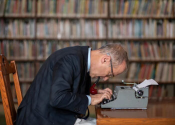 Humorist and best-selling author David Sedaris will speak at 7 p.m. Nov. 2, 2025, at Artis―Naples, 5833 Pelican Bay Blvd. (Photo by Anne Fishbein)