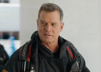 Fox Peter Krause as Bobby Nash on '9-1-1'