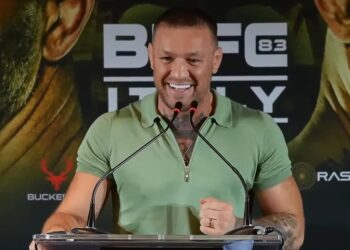 Who Is Dee Devlin 5 Things to Know About Conor McGregor s Fiancee After UFC Star Was Spotted With New Ring inline