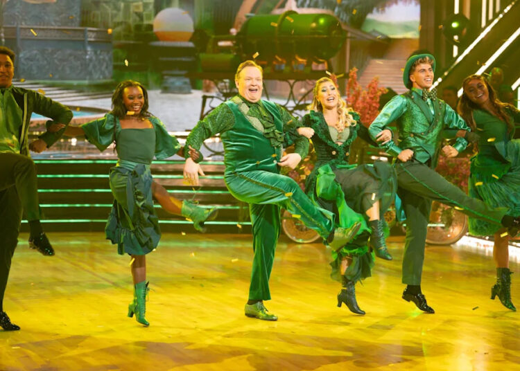 DANCING WITH THE STARS - “Wicked Night” - Special guest judge Jon M. Chu, director of last year’s Oscar®-winning “Wicked” and this year’s epic “Wicked: For Good,” joins the panel to provide expert insights as the couples dance to the films’ iconic soundtracks in the Ozdust Ballroom. TUESDAY, OCT. 21 (8:00-10:00 p.m. EDT) on ABC. (Disney/Eric McCandless) 
BRANDON ARMSTRONG, ONYE STEVENSON, ANDY RICHTER, EMMA SLATER, CARTER WILLIAMS, HAILEY BILLS