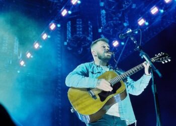 Who is Zach Bryan? Grammy-award winning country artist slams ICE in his latest song - Entertainment News