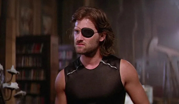 Snake staring at someone in Escape from New York