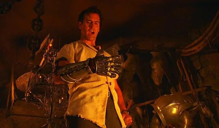 Ash trying out a robot hand in Army of Darkness