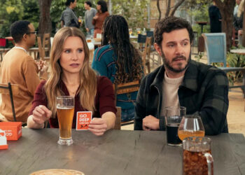 nobody wants this. (l to r) kristen bell as joanne, adam brody as noah in episode 209 of nobody wants this. cr. erin simkin/netflix © 2025