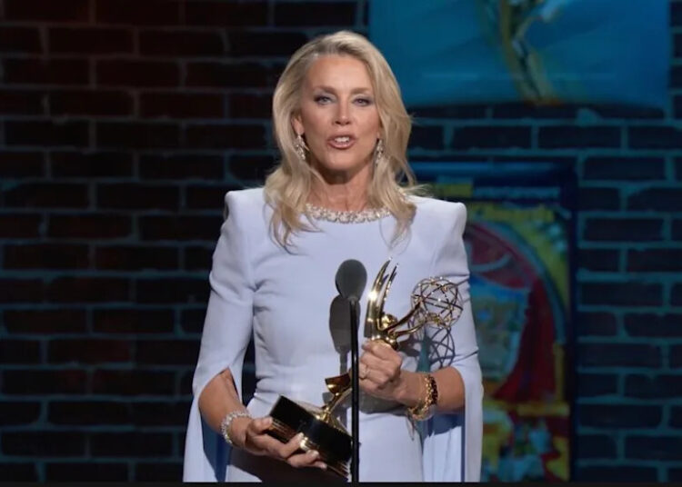  Deborah Norville received the Lifetime Achievement Award
