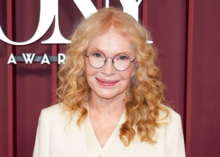 Woody Allen's ex Mia Farrow shares Diane Keaton tribute after death - Celebrity News - Entertainment