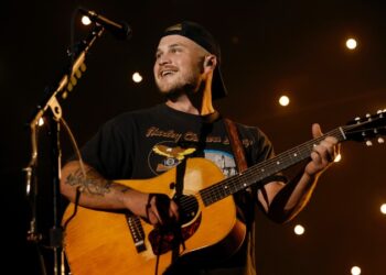 Zach Bryan Provokes MAGA Idiots With New Anti-ICE Song Teaser