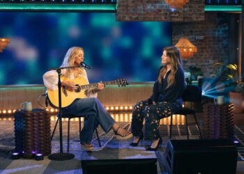 Sarah McLachlan and Kelly Clarkson on the October 7, 2025, episode of 'The Kelly Clarkson Show.'