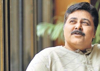 ‘The show must go on’: Amitabh Bachchan, Salman Khan mourn Satish Shah's passing, share heartfelt posts