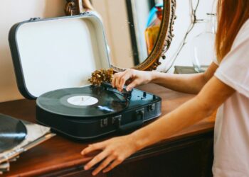 10 international music hits by Dutch artists