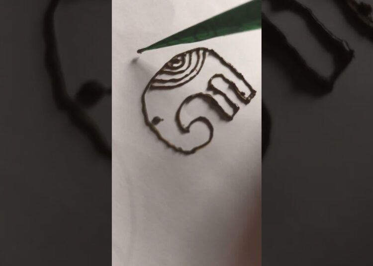 mehndi design elephant 🐘 banane sikhe #mehndi #art