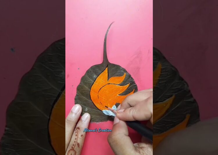 Art on dry leaf🍂 #art #artwork #artist #artisart #youtubeshorts #ytshorts #reels #reelsvideo #shorts