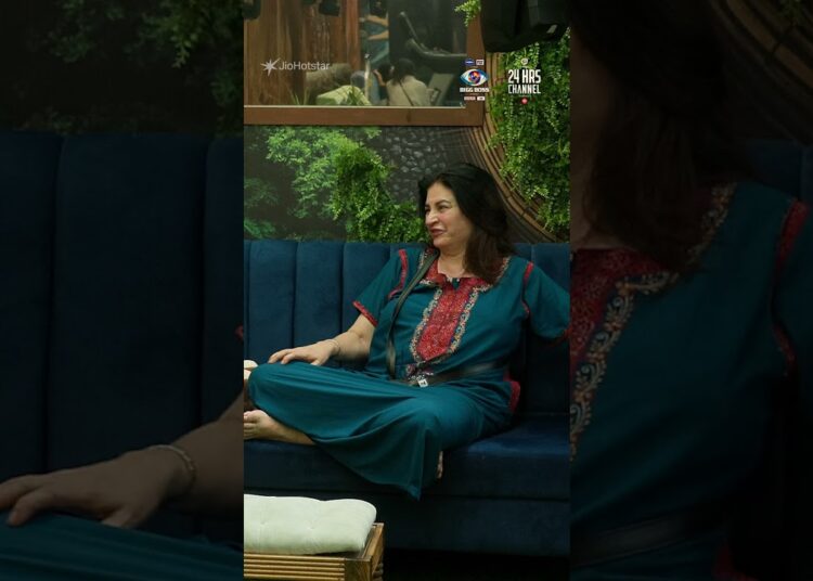 Kunickaa & Neelam Gossip About Gaurav | Bigg Boss 19 | Now Streaming | JioHotstar