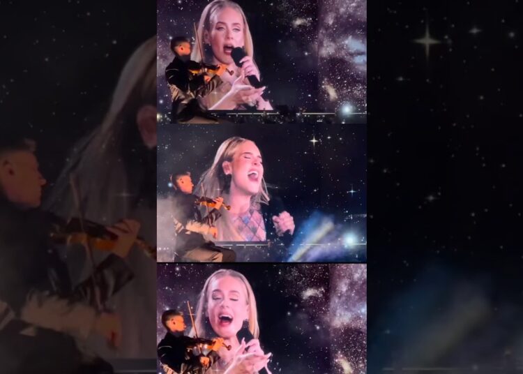 Adele_love in the dark#shorts#adele#weekendwithadele#celebrityfun#celebrity#music#concert#adelestyle