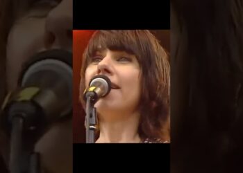 PJ Harvey Good Fortune #Shorts #pjharvey #90smusic #musician #alternativerock #singer #artist #music