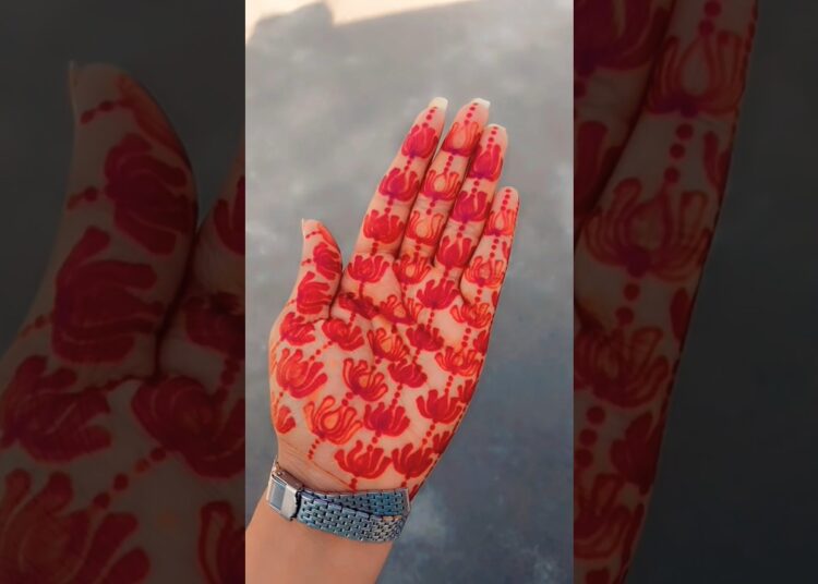 flower mehndi design❤️🥰💥#shorts#viralshorts#trendingshorts#art#mehndi#artist#viralsong#viralsong
