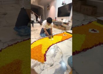 Flower decoration by Akshay jadhav art #flowerrangoli #artis #arte #artist #artwork #arts #rangoli