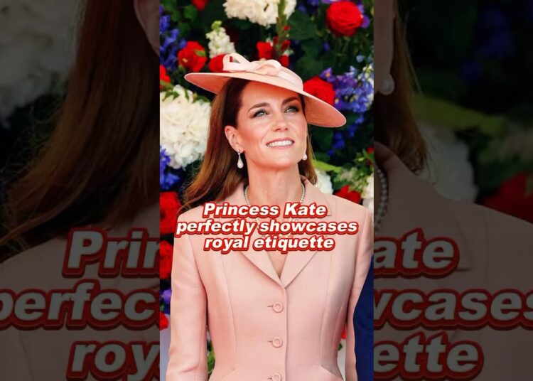 Princess Kate perfectly showcases royal etiquette #kate #camilla #royal #celebrity