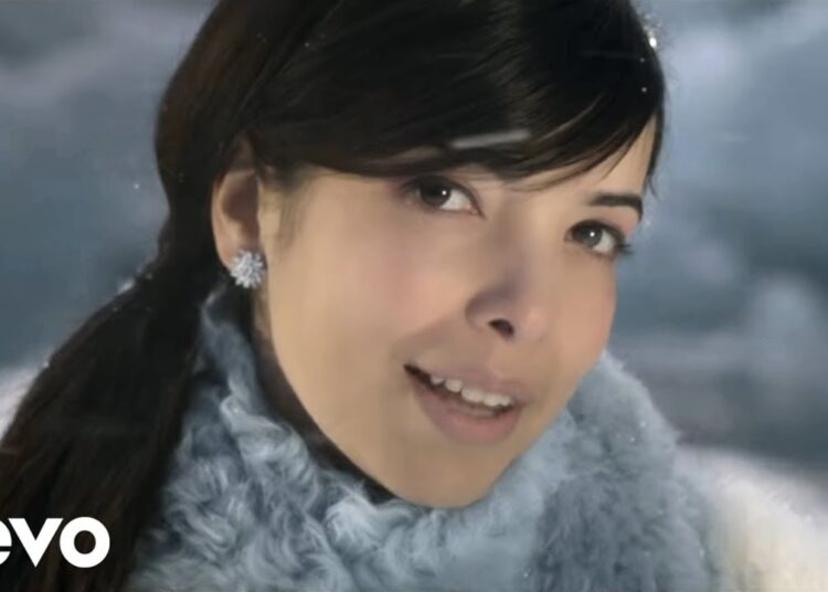 Indila – Love Story (Official Music Video)