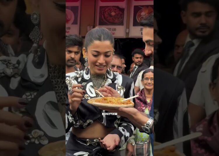 Celebrities कि Party!!😡by BOLLYVIEW #shorts