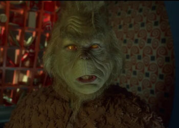 Jim Carrey's Grinch is seen in closeup in How The Grinch Stole Christmas