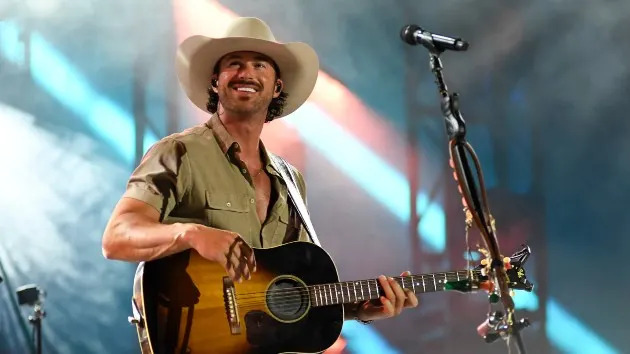 Riley Green at CMA Fest 2025 (Disney/Connie Chornuk)
