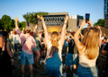 A quarter of live music event fans spend over £100 on outfits - report