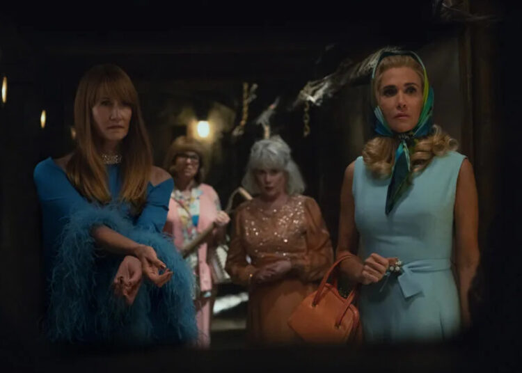 Laura Dern, Mindy Cohn, Julia Duffy and Kristen Wiig — 'Palm Royale'