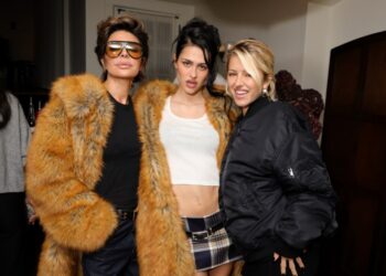 Amelia Gray, Lisa Rinna and More Go for Street Style at Frame Dinner