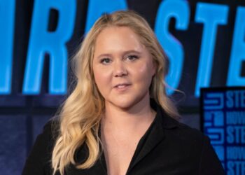 Amy Schumer Explains Wiping Pre-Weight Loss Photos From Instagram