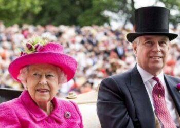 Andrew stripped of titles but there's 1 thing Queen would never have done - Celebrity News - Entertainment