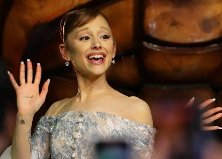 Ariana Grande's Wicked co-star slams fan for red carpet incident - Celebrity News - Entertainment