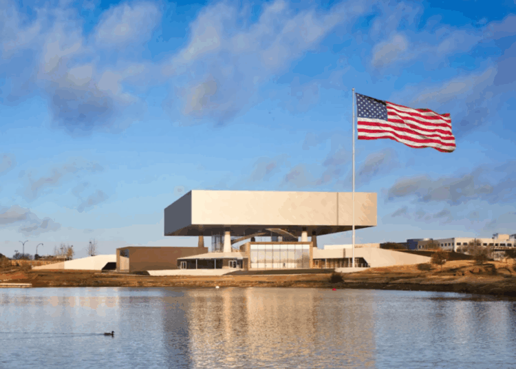 Arlington to honor veterans at second Veterans Day Parade