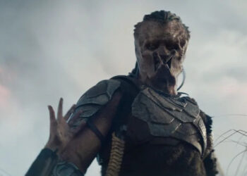 Dimitrius Schuster-Koloamatangi as Dek in 20th Century Studios' "Predator: Badlands."
