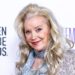 Bankrupt Hollywood icon fights for life in hospice after dementia diagnosis - Celebrity News - Entertainment