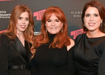 Beatrice and Eugenie prepared to make 'ultimate sacrifice' for Fergie | Royal | News