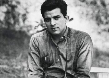 Bollywood Legend Dharmendra Dies At 89: Why He Was Never Called A Superstar?