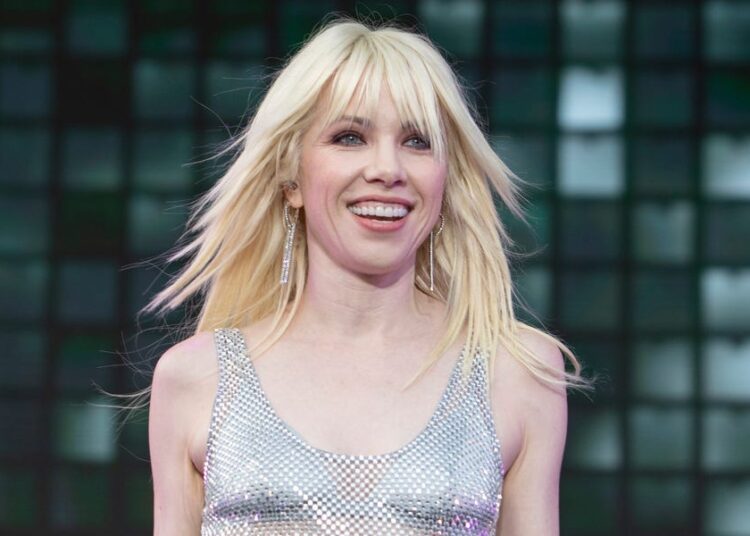 Carly Rae Jepsen Is Pregnant With Her First Child