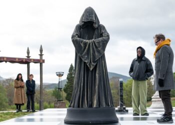 'Celebrity Traitors UK' Finale Leaks In Canada