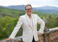Alan Carr is outside the Scottish castle on Celebrity Traitors
