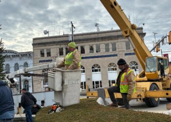 Christmas tree lighting events for 2025 in Beaver, Lawrence counties